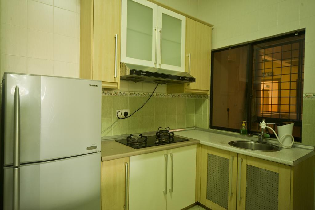 Nana Marina Court Apartment Кота Кинабалу Екстериор снимка