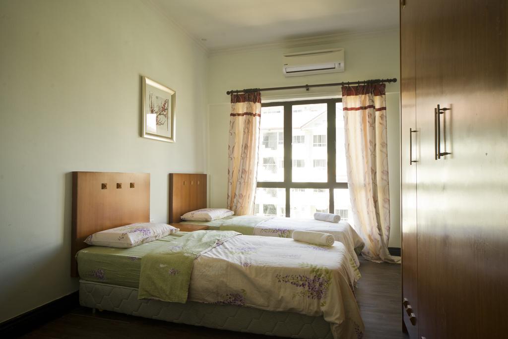 Nana Marina Court Apartment Кота Кинабалу Екстериор снимка