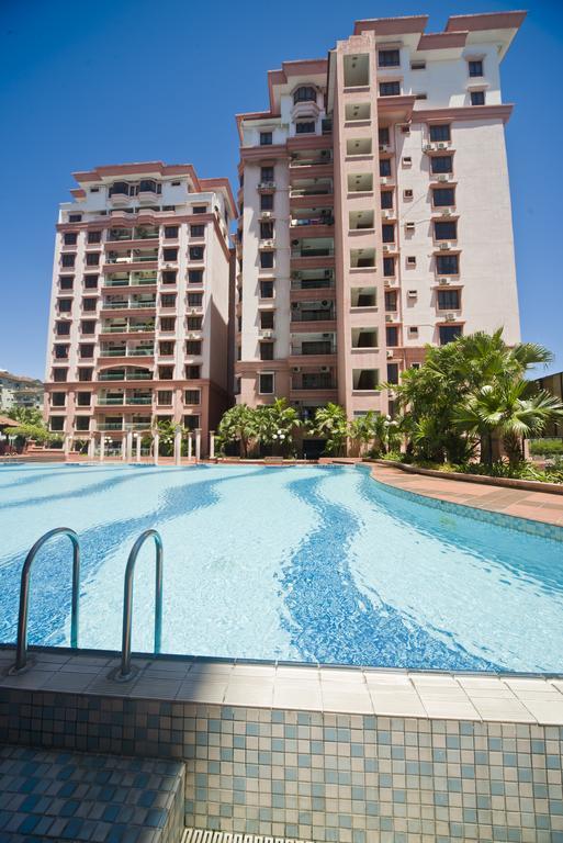 Nana Marina Court Apartment Кота Кинабалу Екстериор снимка