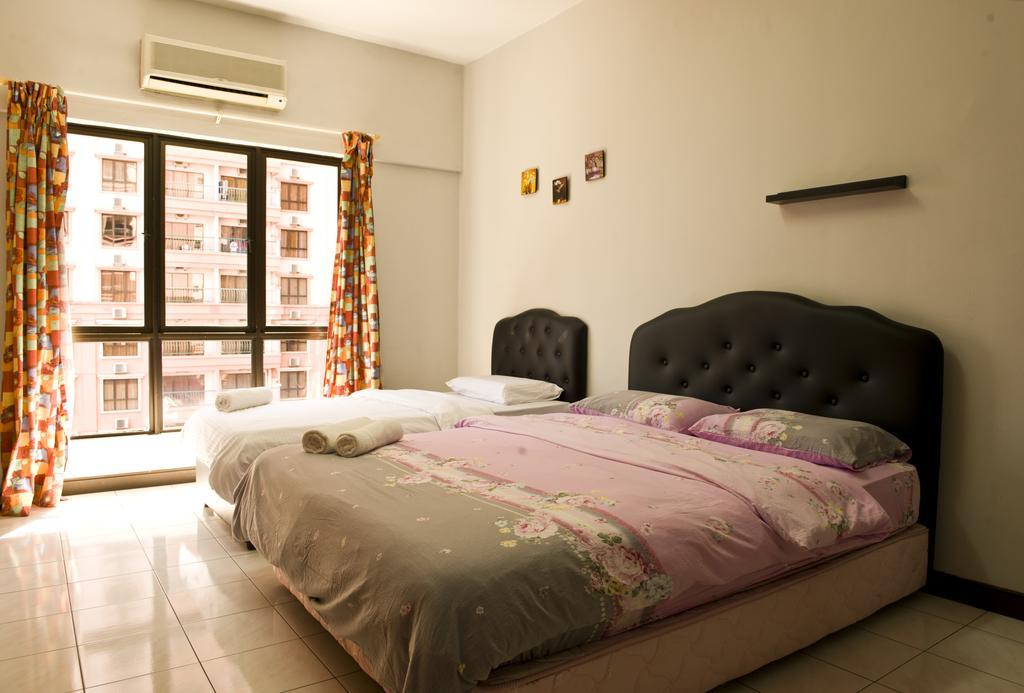 Nana Marina Court Apartment Кота Кинабалу Стая снимка