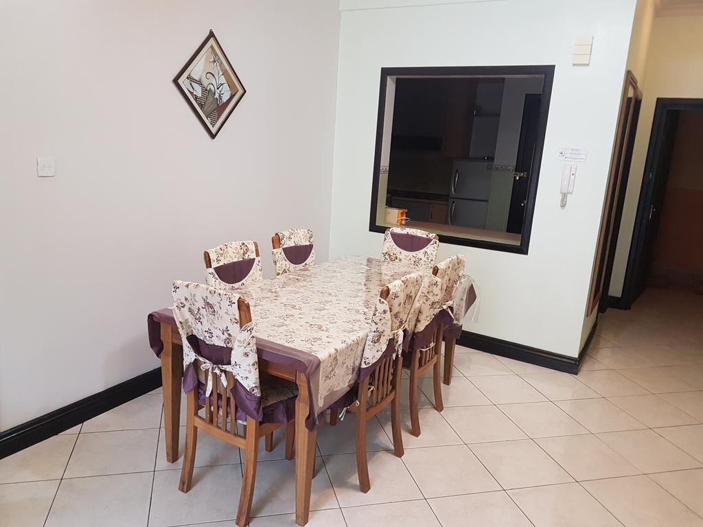 Nana Marina Court Apartment Кота Кинабалу Екстериор снимка
